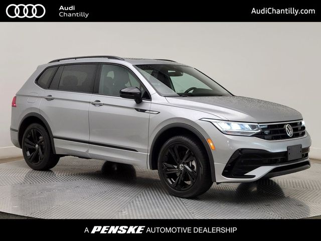 2023 Volkswagen Tiguan SE R-Line Black
