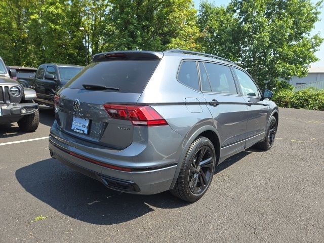 2023 Volkswagen Tiguan SE R-Line Black