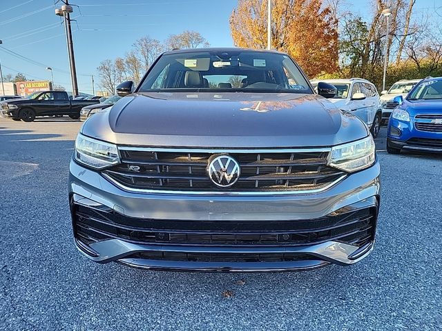 2023 Volkswagen Tiguan SE R-Line Black