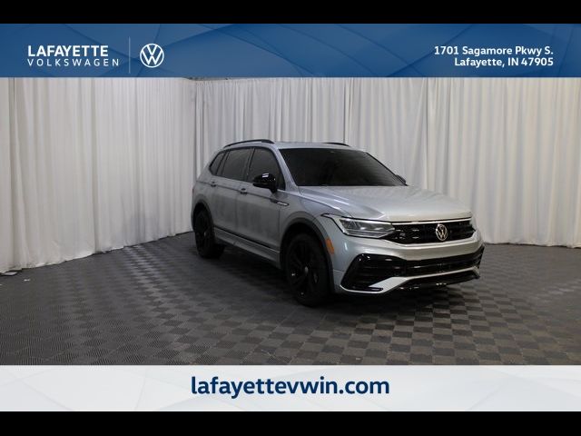 2023 Volkswagen Tiguan SE R-Line Black