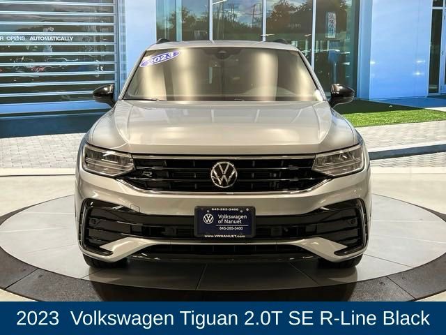 2023 Volkswagen Tiguan SE R-Line Black