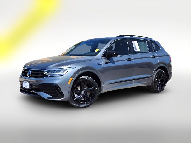 2023 Volkswagen Tiguan SE R-Line Black