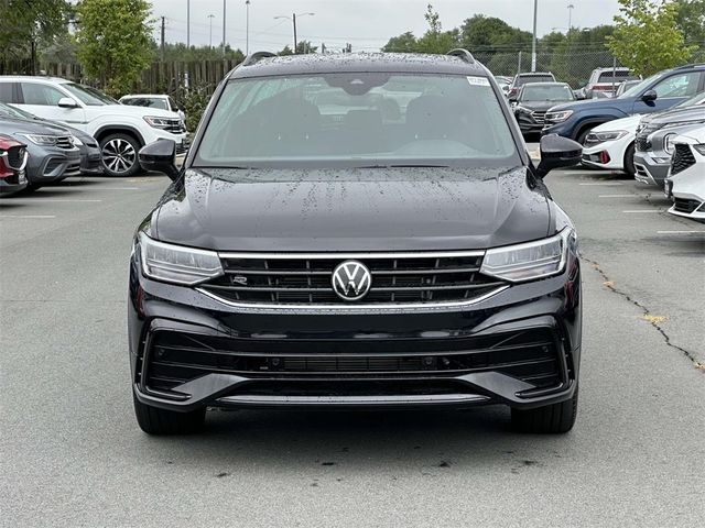 2023 Volkswagen Tiguan SE R-Line Black