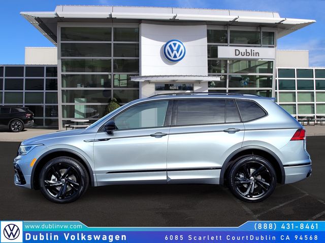 2023 Volkswagen Tiguan SE R-Line Black