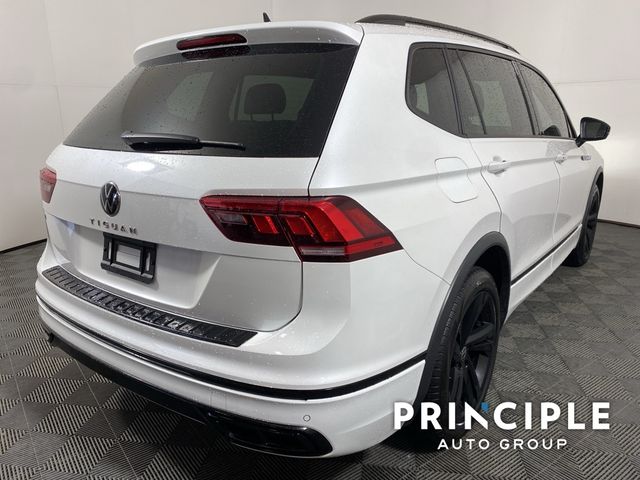 2023 Volkswagen Tiguan SE R-Line Black