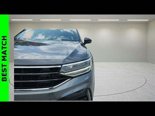 2023 Volkswagen Tiguan SE R-Line Black