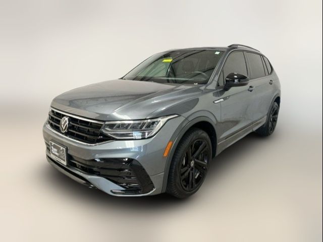 2023 Volkswagen Tiguan SE R-Line Black