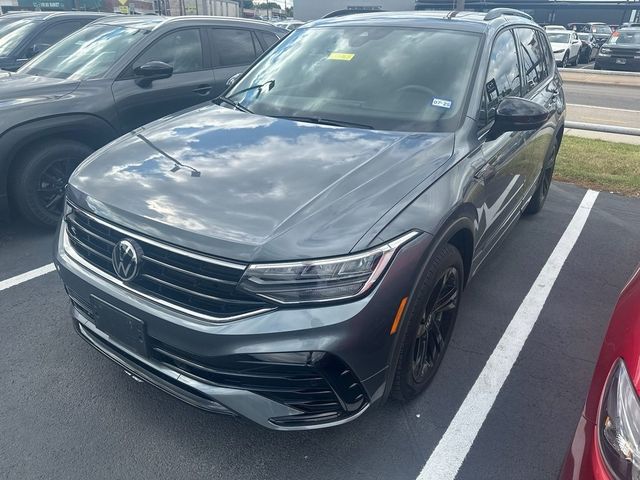 2023 Volkswagen Tiguan SE R-Line Black