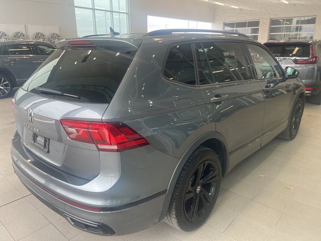 2023 Volkswagen Tiguan SE R-Line Black