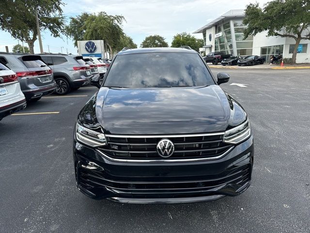 2023 Volkswagen Tiguan SE R-Line Black