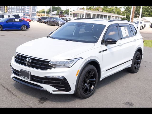 2023 Volkswagen Tiguan SE R-Line Black