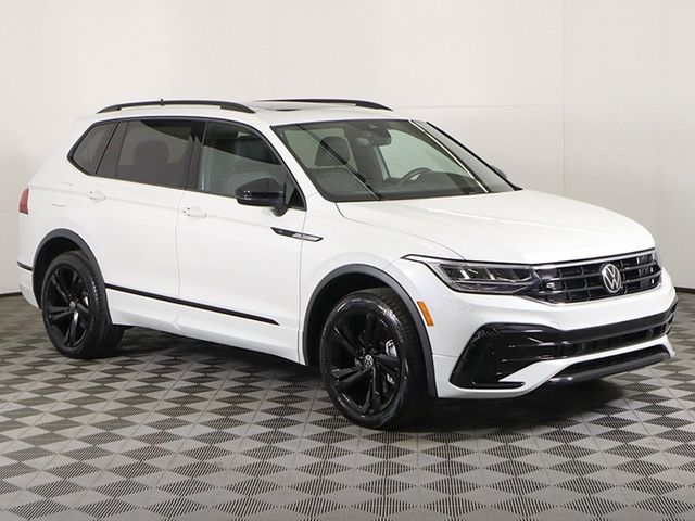 2023 Volkswagen Tiguan SE R-Line Black