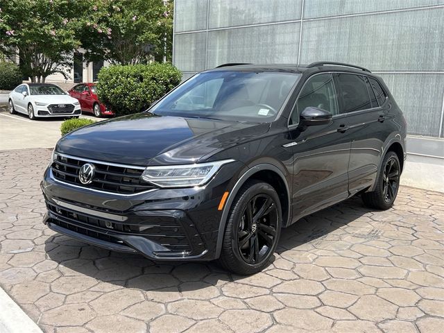 2023 Volkswagen Tiguan SE R-Line Black