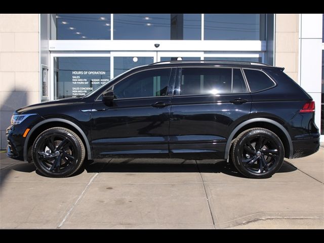 2023 Volkswagen Tiguan SE R-Line Black