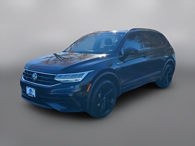 2023 Volkswagen Tiguan SE R-Line Black