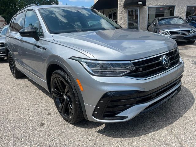 2023 Volkswagen Tiguan SE R-Line Black