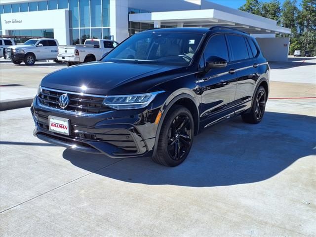 2023 Volkswagen Tiguan SE R-Line Black