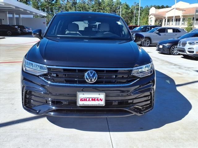 2023 Volkswagen Tiguan SE R-Line Black