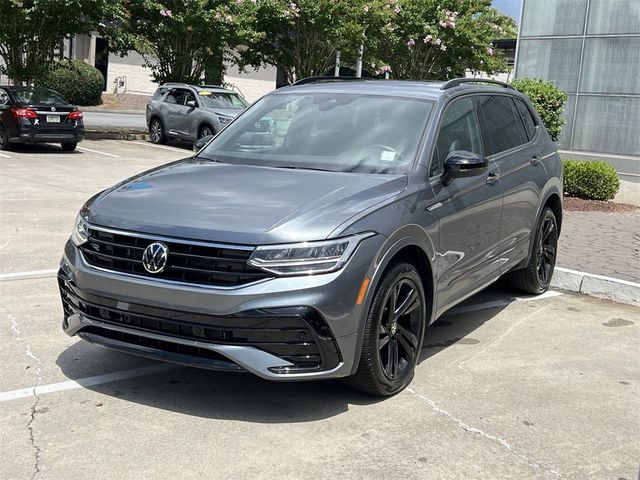 2023 Volkswagen Tiguan SE R-Line Black