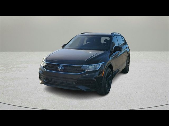 2023 Volkswagen Tiguan SE R-Line Black