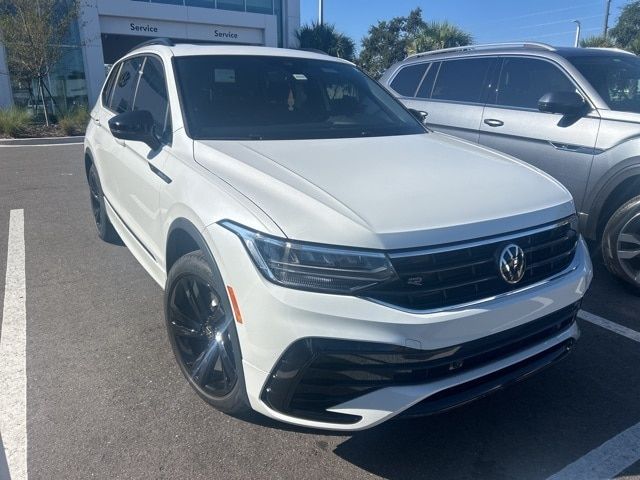 2023 Volkswagen Tiguan SE R-Line Black