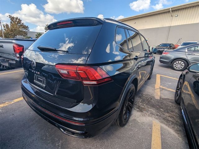 2023 Volkswagen Tiguan SE R-Line Black