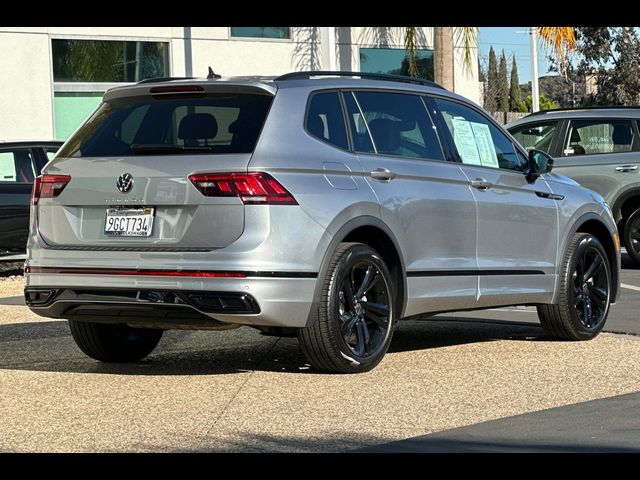 2023 Volkswagen Tiguan SE R-Line Black