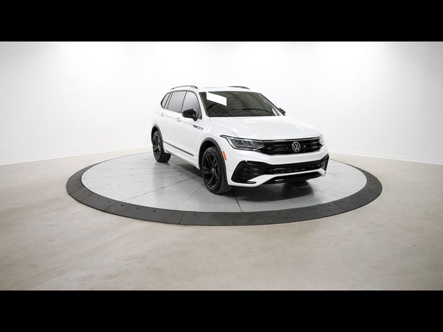 2023 Volkswagen Tiguan SE R-Line Black