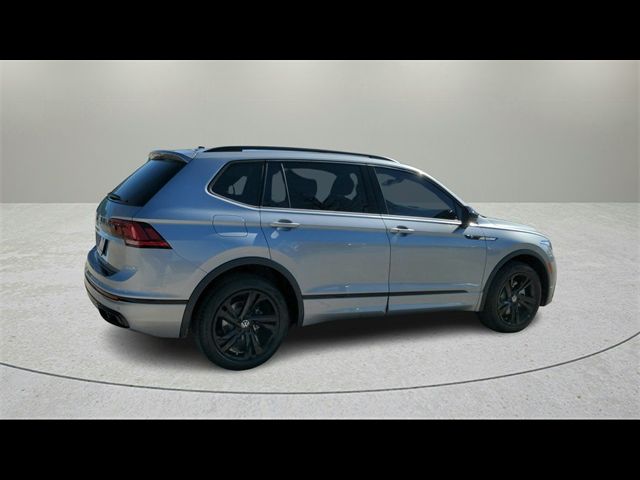 2023 Volkswagen Tiguan SE R-Line Black