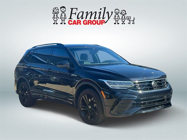 2023 Volkswagen Tiguan SE R-Line Black