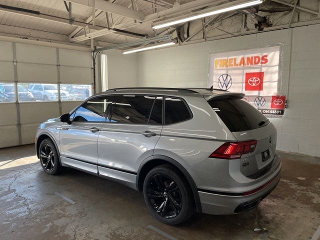 2023 Volkswagen Tiguan SE R-Line Black