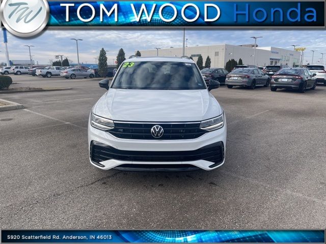 2023 Volkswagen Tiguan SE R-Line Black