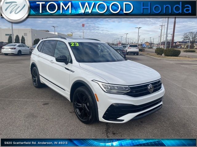 2023 Volkswagen Tiguan SE R-Line Black