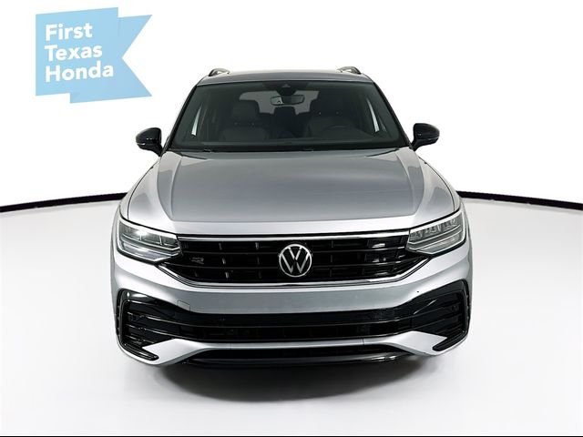 2023 Volkswagen Tiguan SE R-Line Black