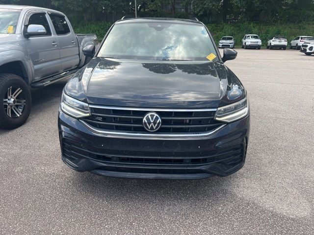 2023 Volkswagen Tiguan SE R-Line Black