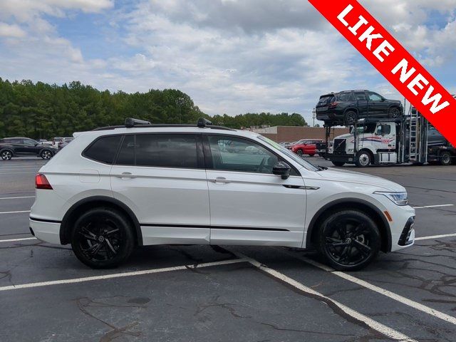 2023 Volkswagen Tiguan SE R-Line Black