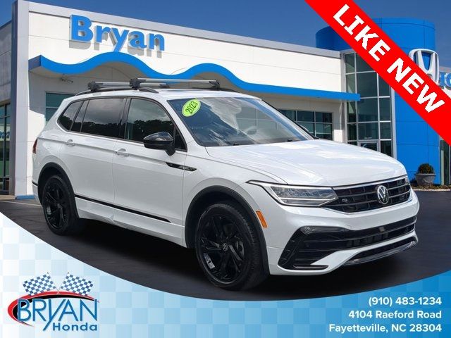 2023 Volkswagen Tiguan SE R-Line Black