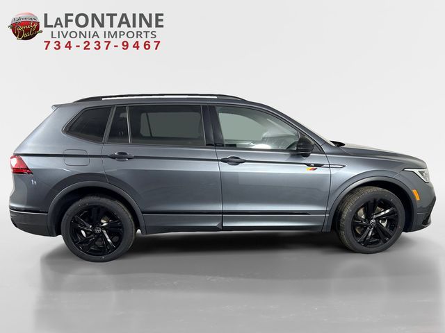 2023 Volkswagen Tiguan SE R-Line Black