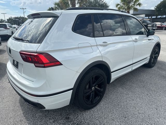 2023 Volkswagen Tiguan SE R-Line Black