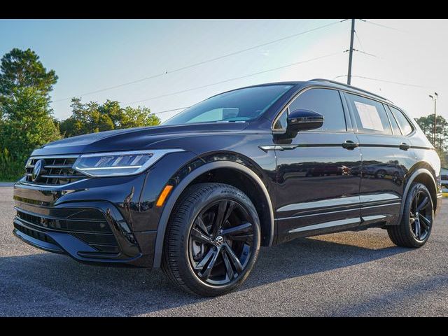 2023 Volkswagen Tiguan SE R-Line Black