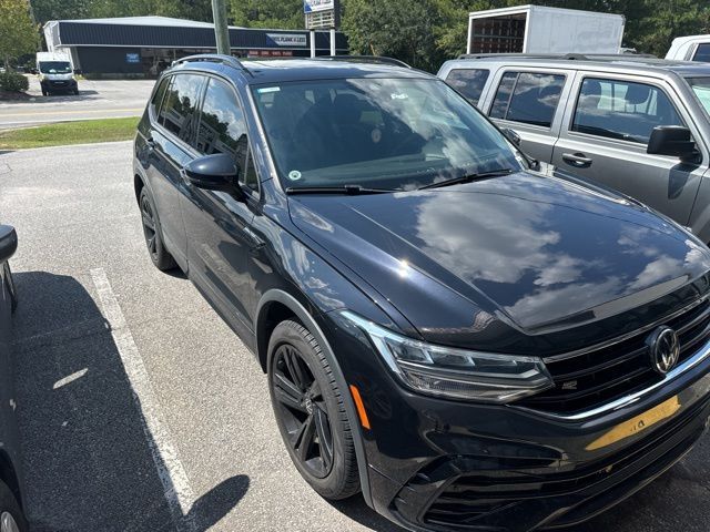 2023 Volkswagen Tiguan SE R-Line Black