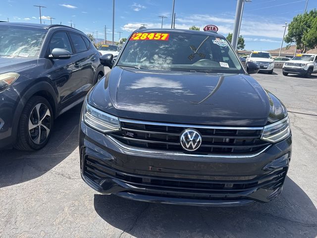 2023 Volkswagen Tiguan SE R-Line Black