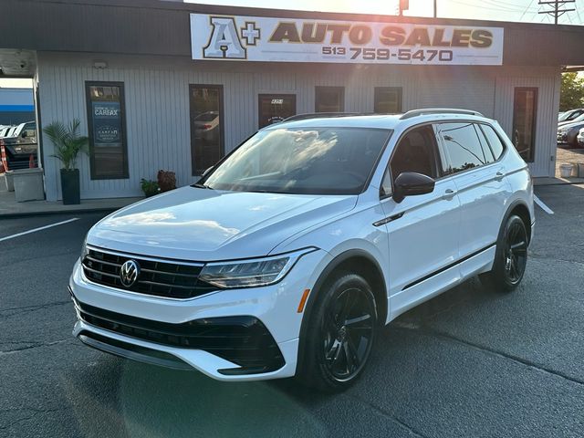 2023 Volkswagen Tiguan SE R-Line Black