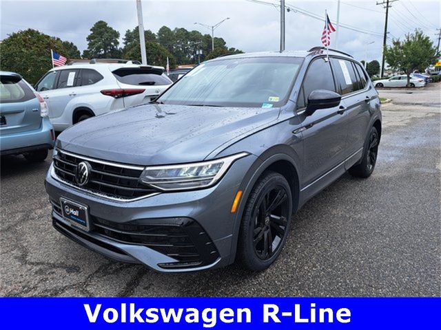 2023 Volkswagen Tiguan SE R-Line Black