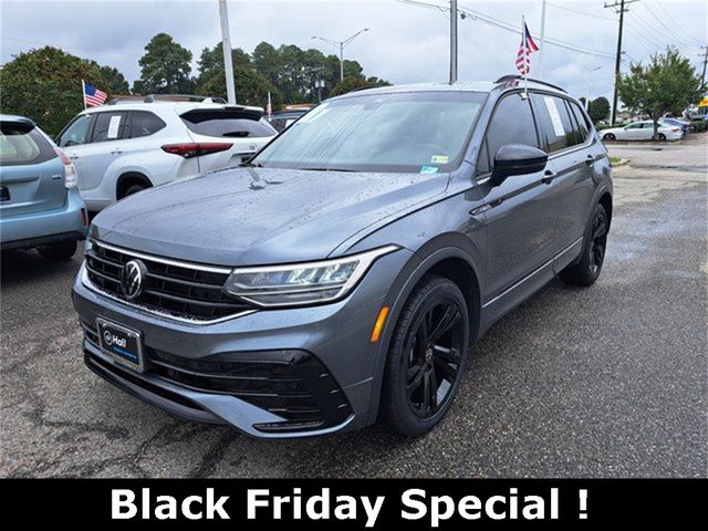 2023 Volkswagen Tiguan SE R-Line Black