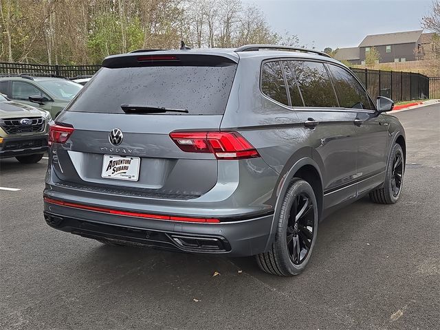 2023 Volkswagen Tiguan SE R-Line Black