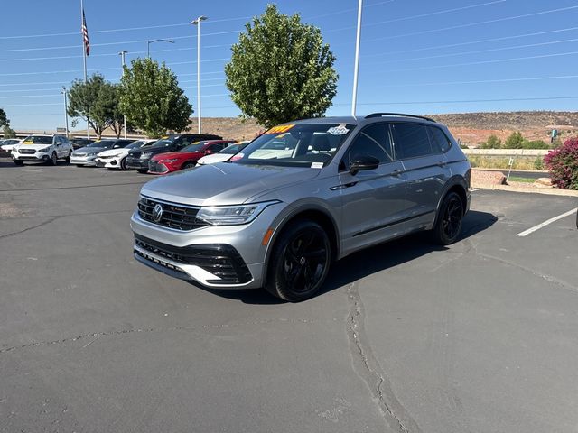 2023 Volkswagen Tiguan SE R-Line Black