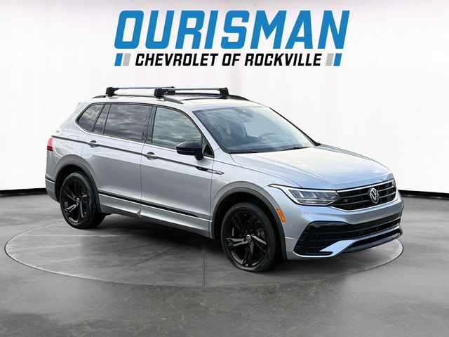 2023 Volkswagen Tiguan SE R-Line Black