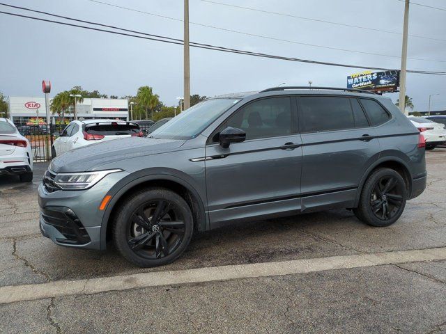 2023 Volkswagen Tiguan SE R-Line Black