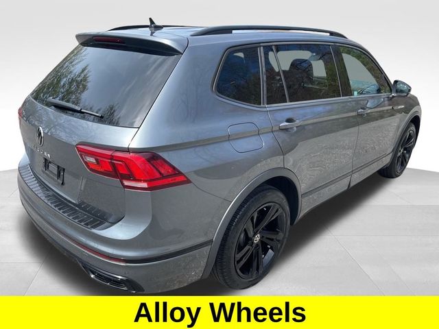 2023 Volkswagen Tiguan SE R-Line Black